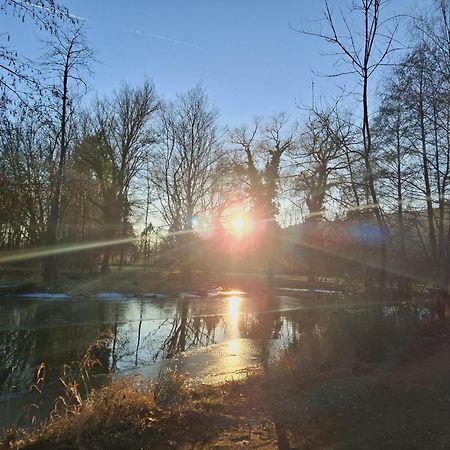 Burgblick Apartment- 60Qm, Kueche, Waschmaschine, Streamingdienste Seebenstein 外观 照片