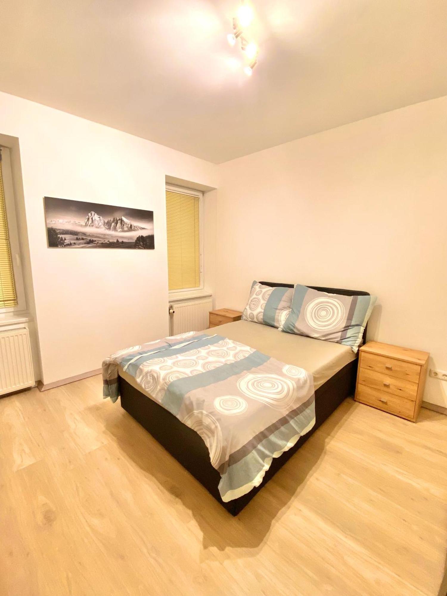 Burgblick Apartment- 60Qm, Kueche, Waschmaschine, Streamingdienste Seebenstein 外观 照片